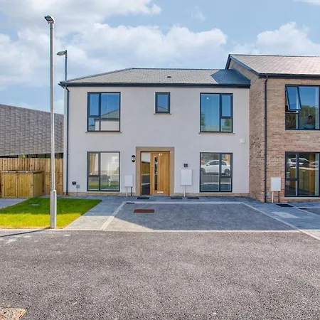 Harvey's Yard Luxury Home-st Ives-beach-parking 5* * هايلي